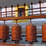 2014.12.09 Kathmandu 97 Kathesimbhu Stupa prayer wheels ResizeBy Donna Yates CC BY-NC-SA